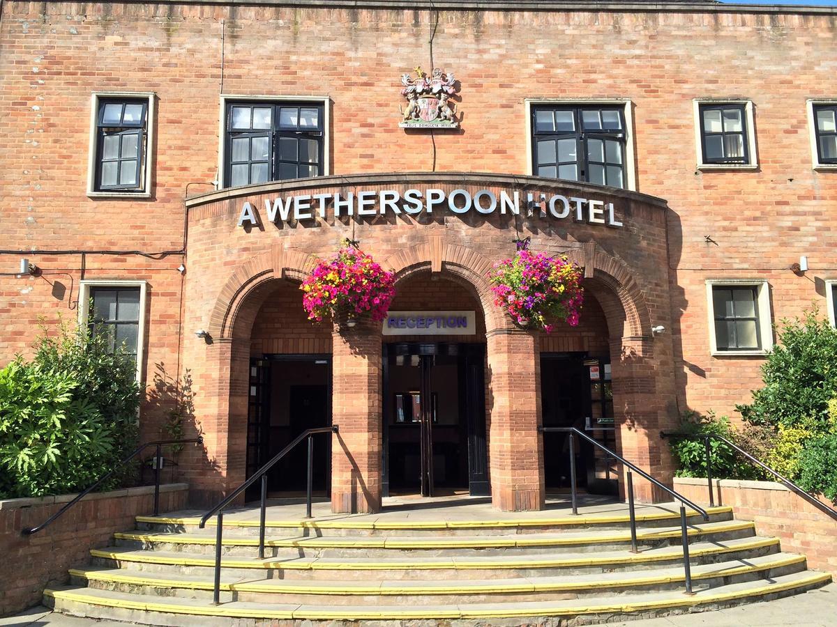 The Brocket Arms Wetherspoon Hotel Wigan Exterior photo